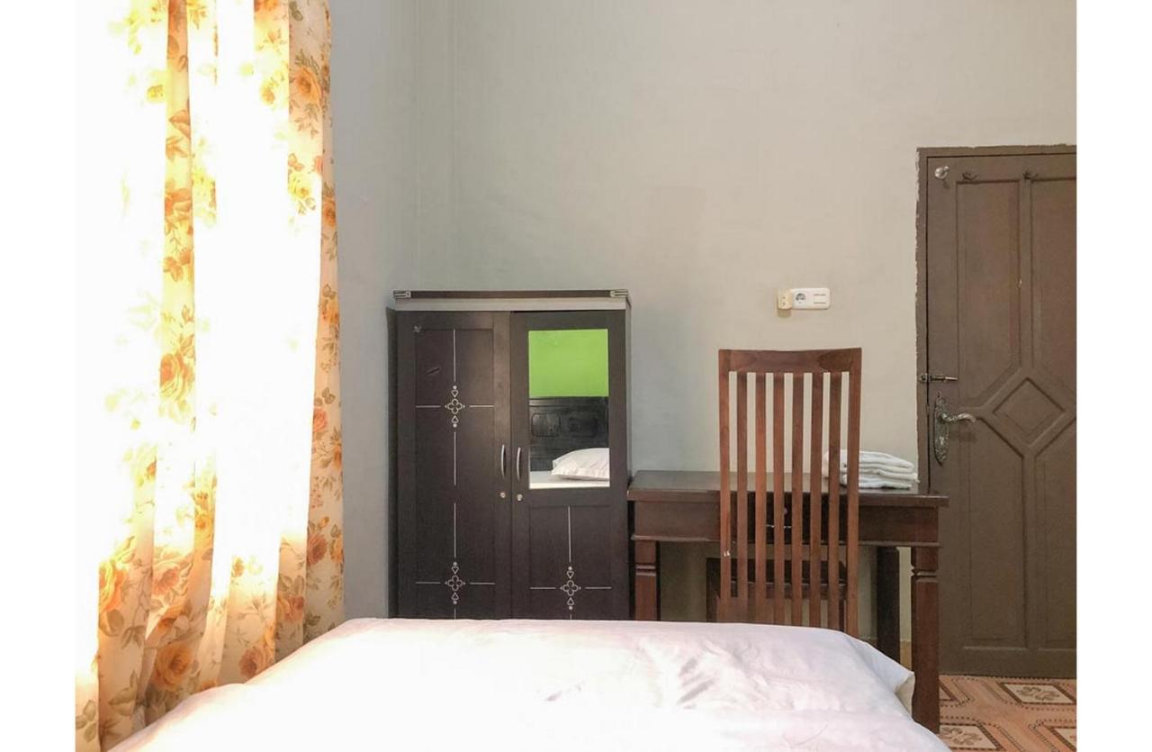 Sinar Hotel Enrekang Eksteriør billede